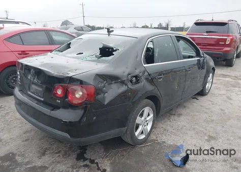 2009 Volkswagen Jetta Se z USA, uszkodzony, nr VIN 3VWRZ71K09M130745